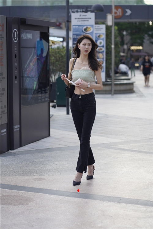 310833kzq3m41130.jpg