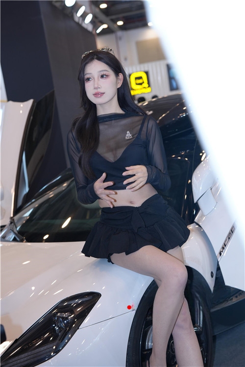 28132rnjxtfh4aw3.jpg