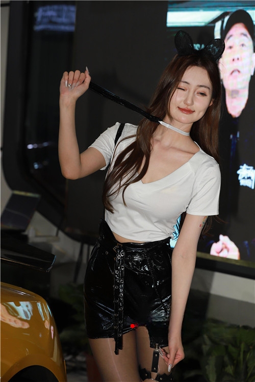 27022yecie5gktad.jpg