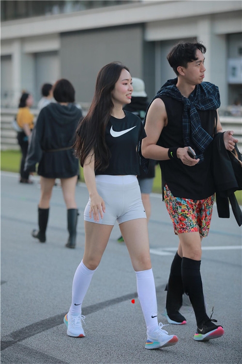 11760c1y0velskl4.jpg