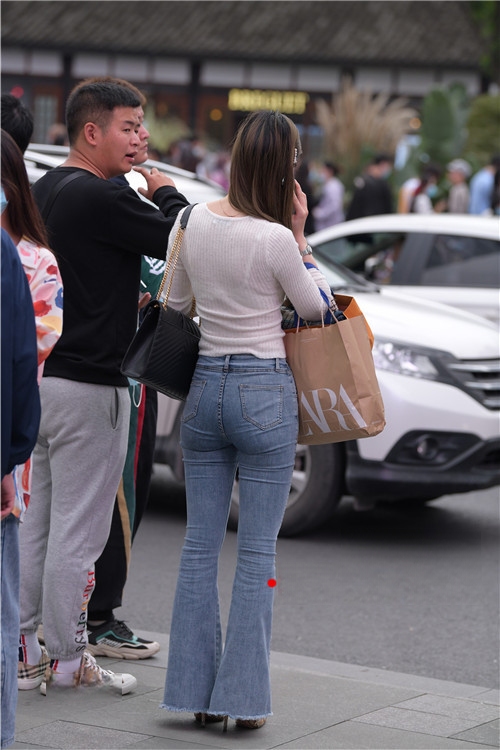 8979q0l314gxmrl.jpg