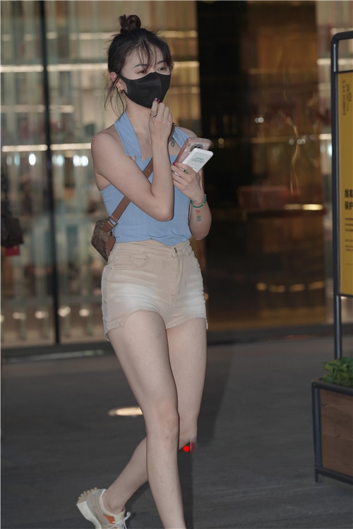 30470cdzdyqojhqm.jpg