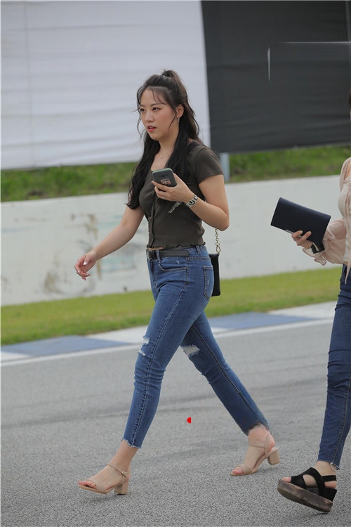 11663ftpwtc3513c.jpg