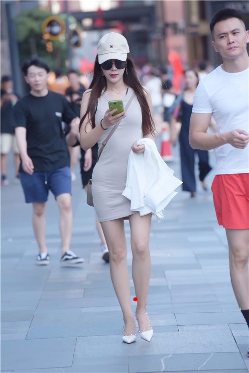 10929l2n001tkazo.jpg