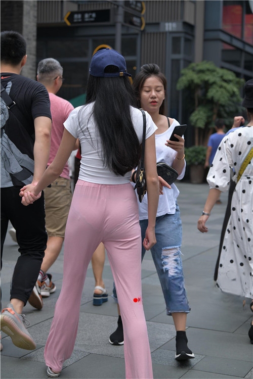 10920q53xbs1mhe2.jpg