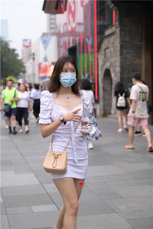 10621vxmj45y5m5a.jpg