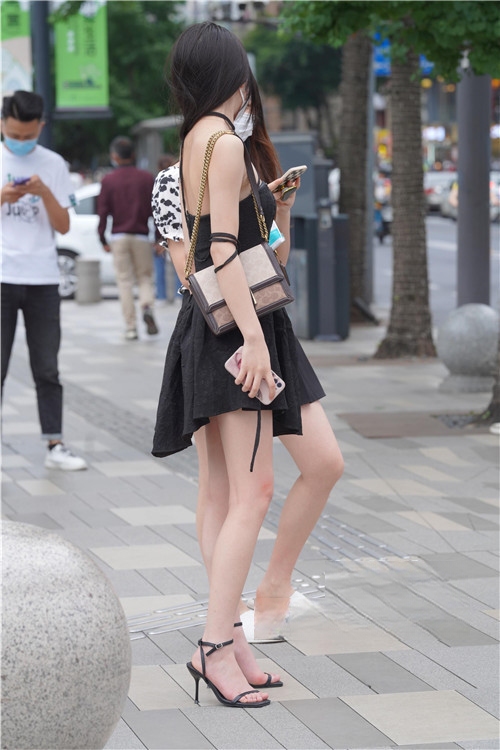 30313g0jmg5drjrw.jpg
