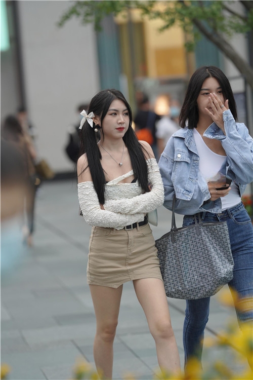 30195v3dtzagm0sl.jpg