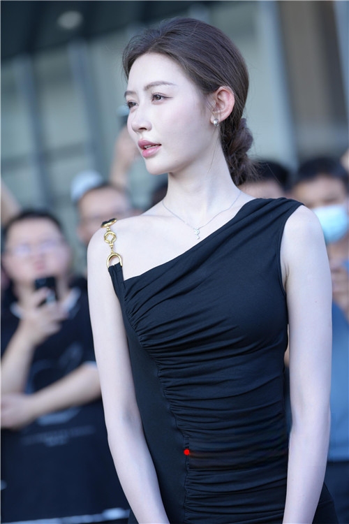 30109qdyyb33gmao.jpg
