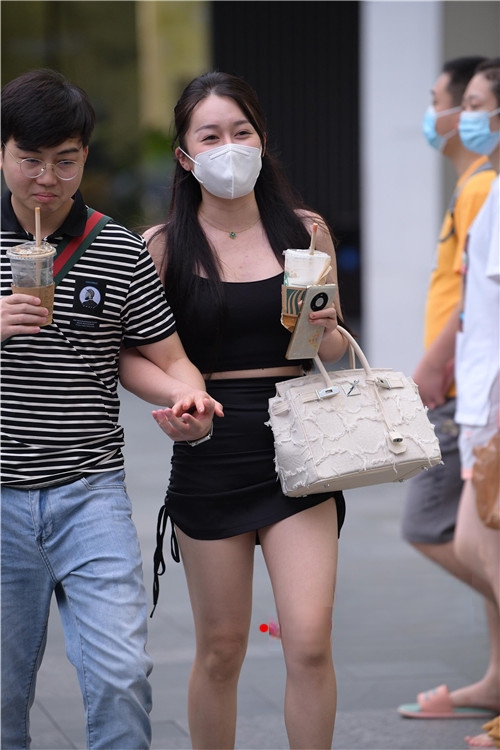 30080wxl4mzaxpig.jpg