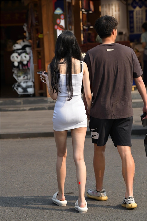 24424t0eh4h1nghi.jpg