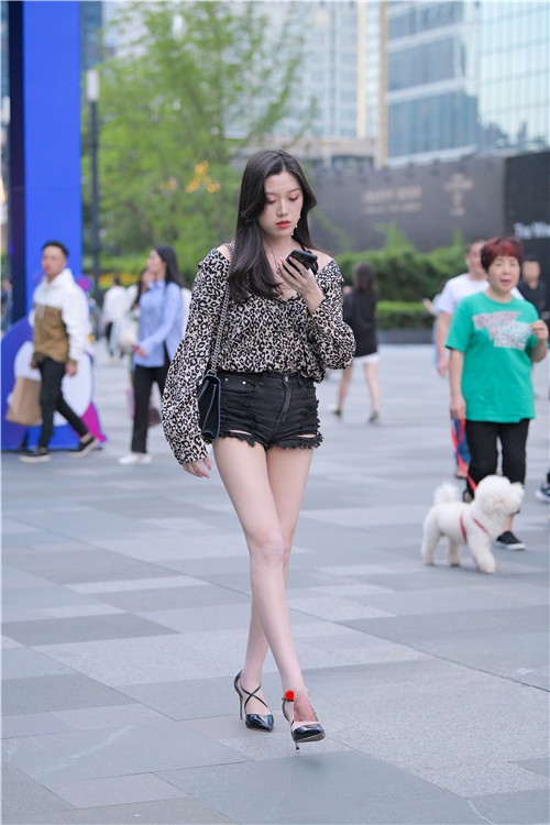 24099yjywzjy0yc5.jpg