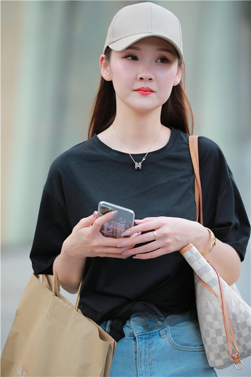 29577r2rtptm04uc.jpg