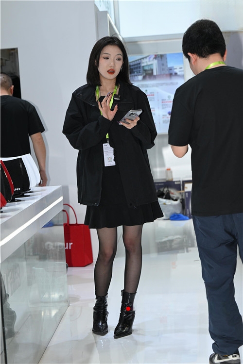 24818rux23gtnhri.jpg