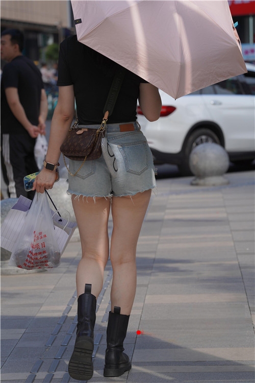 27265sbufrmwie4q.jpg