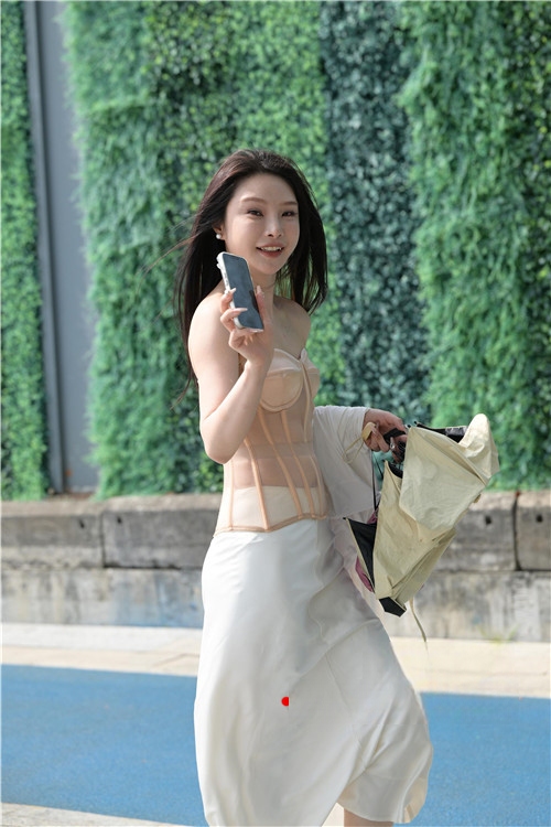 27158dlqp41gbgdk.jpg