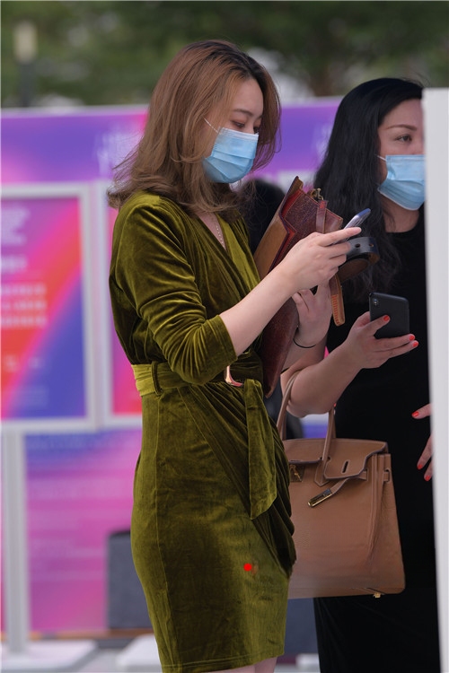 26289qzxuxxo4q42.jpg