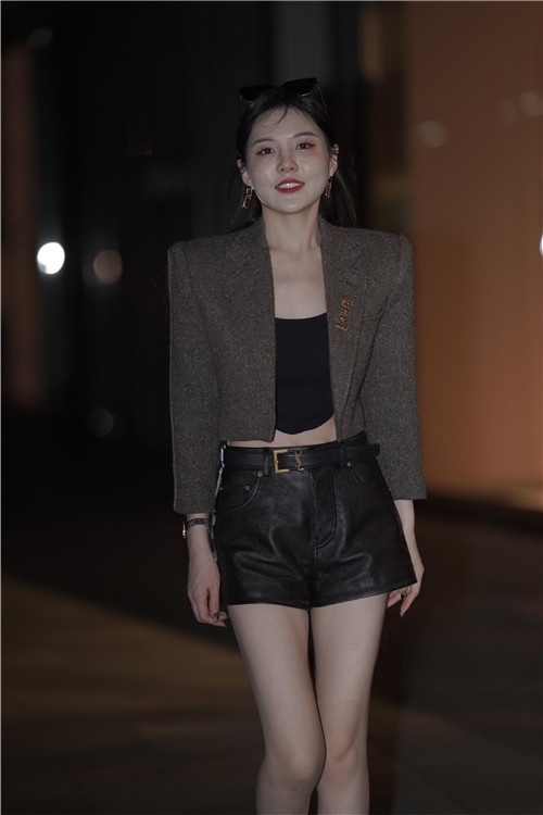 29361vrusbk1muxi.jpg