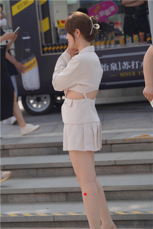 28429wyxwdfs052p.jpg
