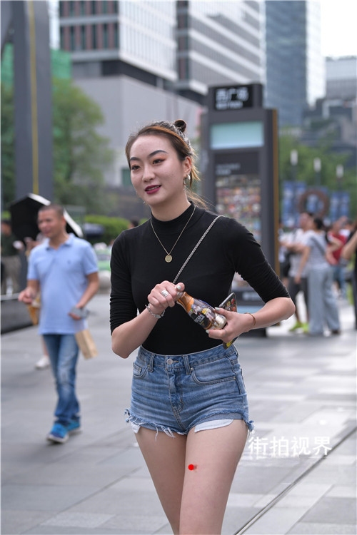 28401feqh3bc25l1.jpg