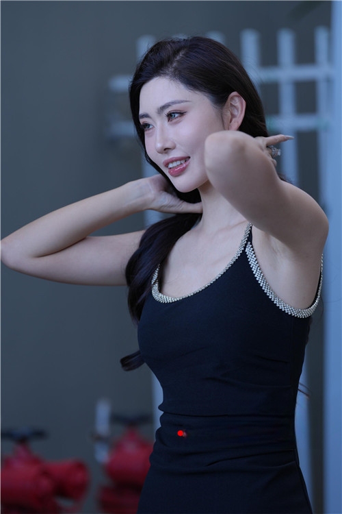 289703tclsie3yfy.jpg