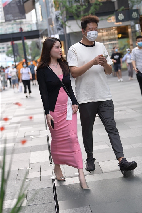28840j1o1zok0a2t.jpg