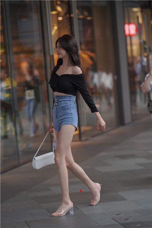 28858lkiun44b1vk.jpg