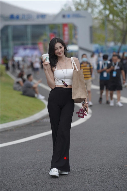 28510x0ttylpyq2u.jpg
