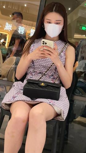 20488laxzd2yo53l.jpg