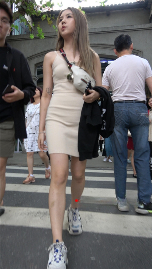 107381ukqstkfqoz.jpg