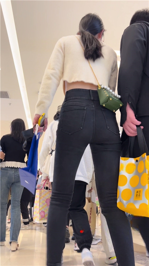 24543nvgnz45rhy3.jpg