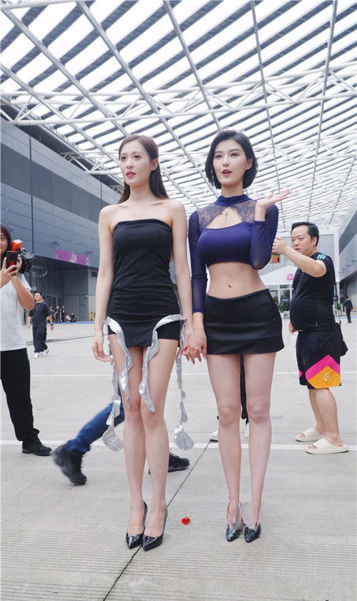 26145g2kxcwu3cko.jpg