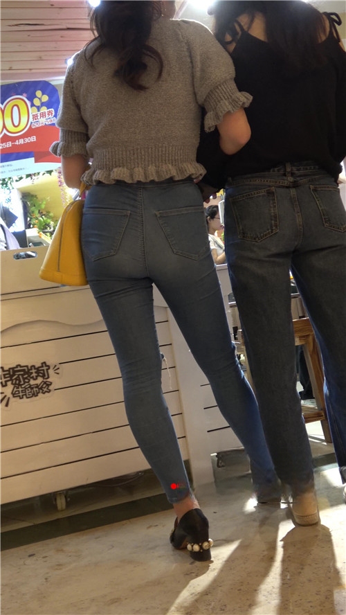 9902nddcsguzi1k.jpg