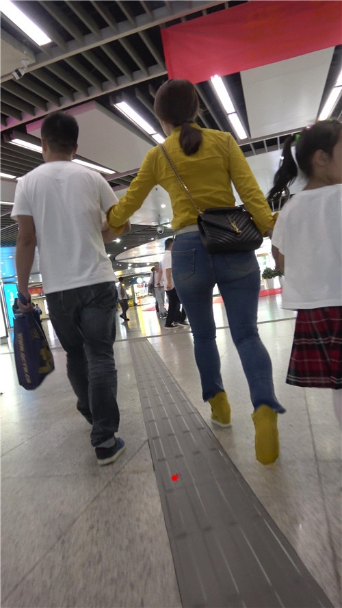 9832s3icv0nmqo0.jpg