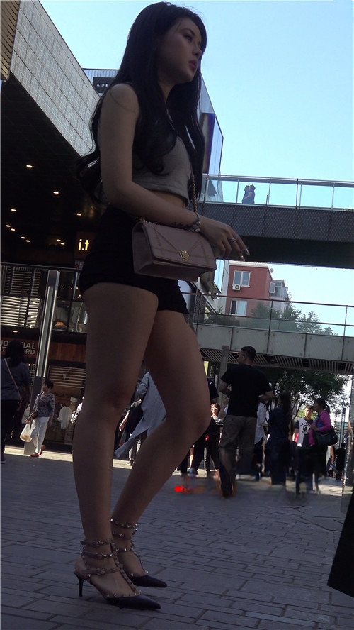 8606vuvcaxc1ohf.jpg