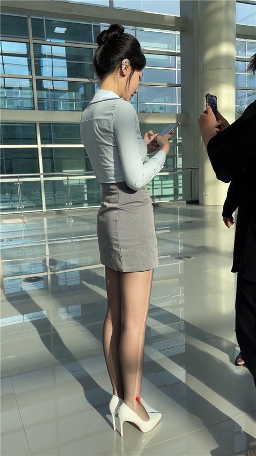 28306u4e3oed44oj.jpg