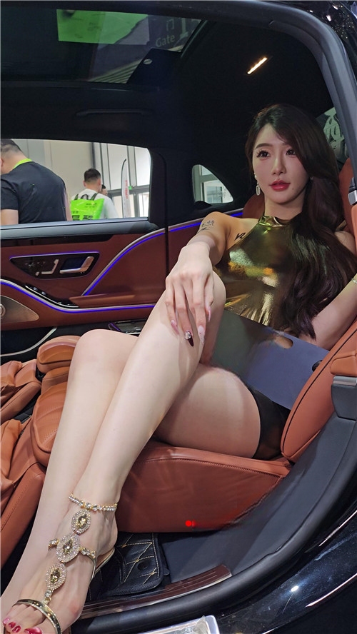 28455s5yrrhdvu50.jpg