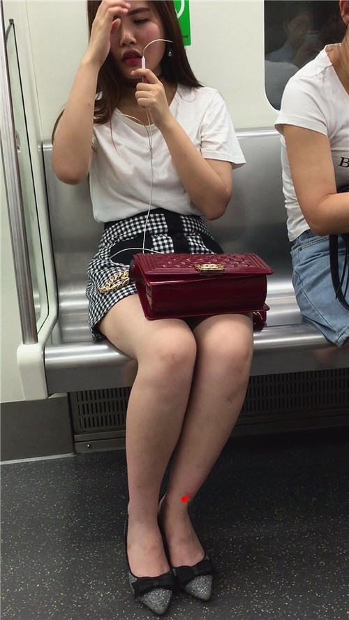 22742a4jc4v4t2xk.jpg