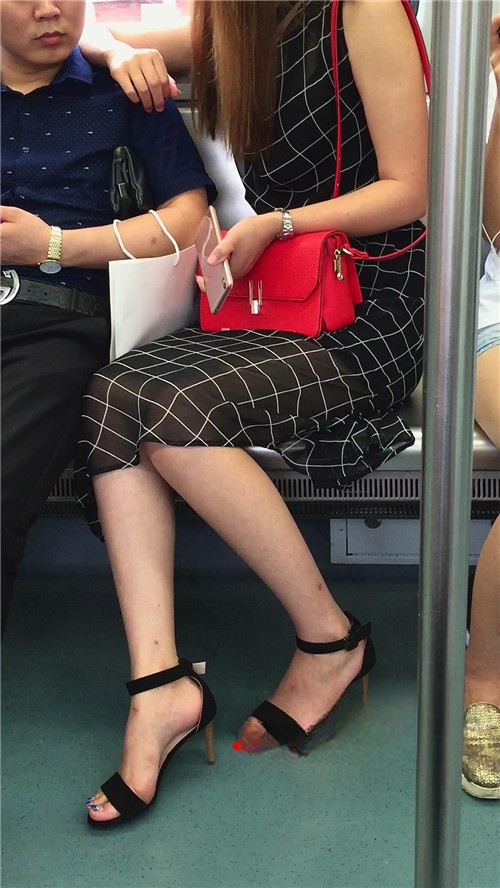 227402xtdp3eos0q.jpg