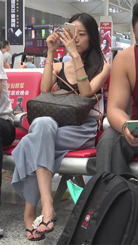 7283jw1cjnfdssw.jpg
