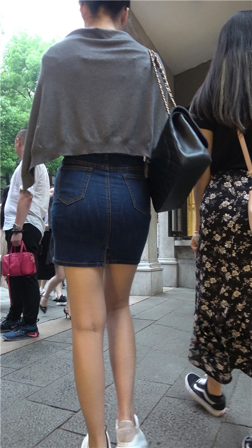 97954nkslozlzcq.jpg