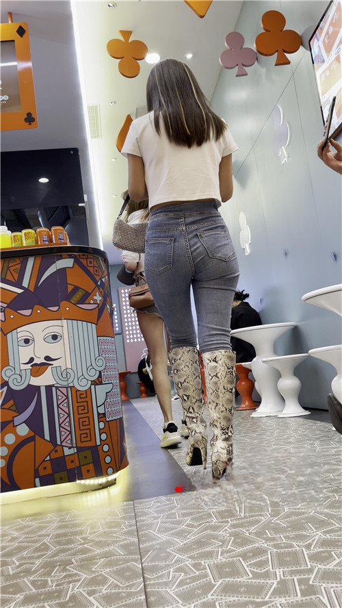 149623hjsqxacvy3.jpg