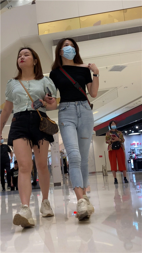 14658swfxq1hmrdz.jpg
