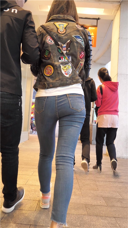14196mh0klho4bkt.jpg