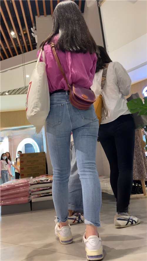 13837xhoqile3nup.jpg