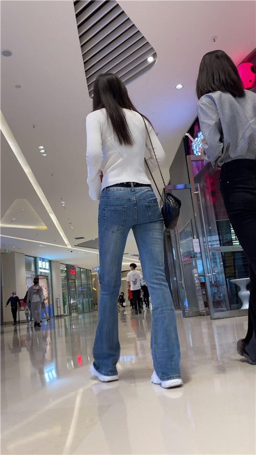 13284saz1m4woydc.jpg