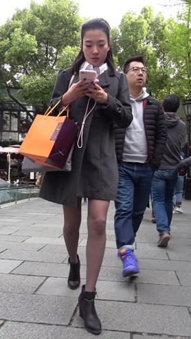 10988hvf2dcgrx4s.jpg