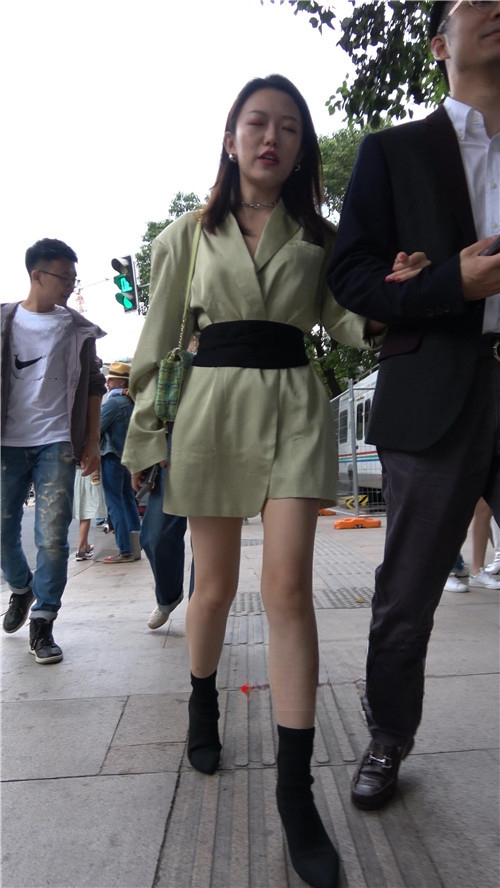 10956cqz55may3ql.jpg