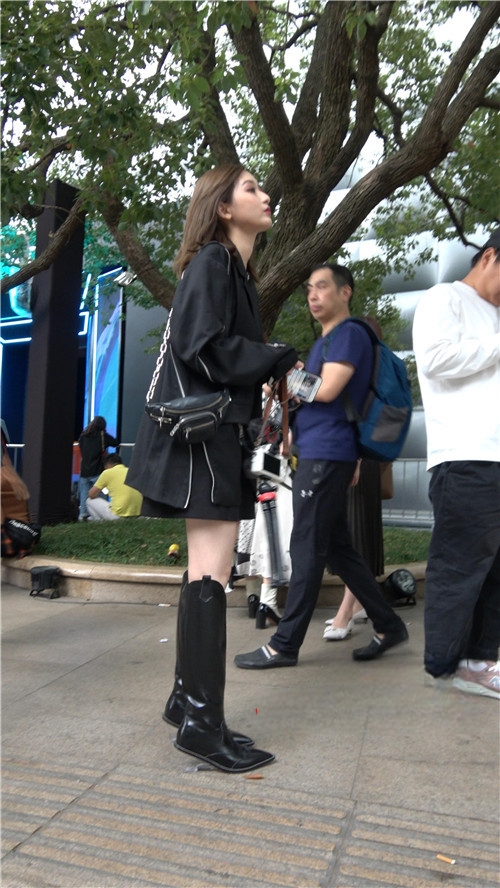 108872ly0h4zfmio.jpg