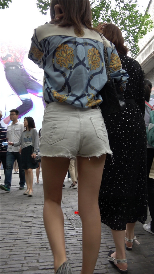 10840nirc5f12r0e.jpg